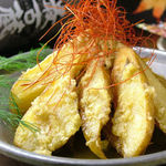 Ichigoya - 大分佐伯の伝統調味料「ごまだし」とは、白身魚に醤油やごまとすり合わせ熟成させたもの。サクッと軽いポテトに、ごまだしの旨みが絡む人気の一品です！！！当店では自家製ごまだしを使用しています。