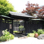 花の宴 - 玄関秋の様子