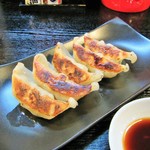 宝宝 - 焼ギョウザ。350円＋税