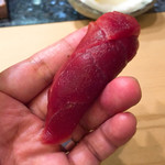 初音鮨 - 赤身（塩）