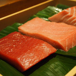 Sushi Tobikome - まぐろ三種