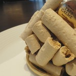 パティスリートレカルム - 超特徴的なフォルム