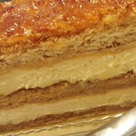 パティスリートレカルム - カスタードも濃厚