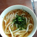 EBISU - ひやかけ 220円  まとまりのあるイリコ出汁に細めの程よいコシの麺で食べやすい。