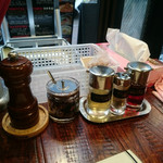 鶏そば十番156 - 卓上の味変アイテム