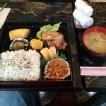 軽食喫茶 プラスパ - 生姜焼き定食