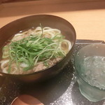 浪花そば - 肉うどん　引きで