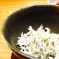 魚匠 銀平 道頓堀店 - H27.7 しらす‼︎塩加減が良い塩梅なんですわ♡
