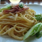 カフェベビーティアーズ - アスパラと生ハムのクリームパスタ