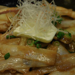 舞扇 - イカと千寿葱の陶板焼き；アップ