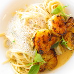 Les Remparts - Spaghetti pasta with grilled shrimps,tomato and basil.