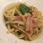 イタリアンバル アクア - 2016.07 ベーコンと玉ねぎのジェノバクリームソース