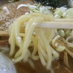 らーめん 萬亀 - もっちり太麺