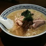 上海餃子 りょう華 - ランチBセットの半ラーメン