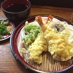 飯田屋 - 天ざるうどん