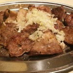 やきとん 大喜利 - ミックス焼き(たん、のどぶえ、はつ、かしら、シロ、その日オススメの5種盛り) 680円