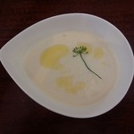 緑のイスキア - 新タマネギとジャガイモの冷たいポタージュ／平成28年7月