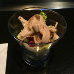 ぬーじ - モーイのサラダ