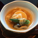 ぬーじ - 玉子豆腐湯葉餡掛け