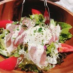 Kutsurogi - 温泉卵と生ハムのシーザーサラダ