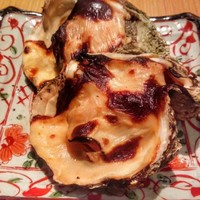 殻付き焼き牡蠣  ホワイトクリーム仕立て