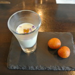 アキヒサ ハンダ - 十勝産”北あかり”のポタージュとドフィーヌ