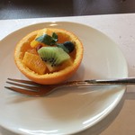 陣屋 賑わい亭 - 朝のフルーツ