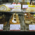 パティスリーヨシノリアサミ - ケーキショーケース