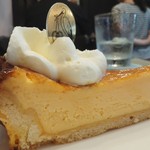 パティスリーヨシノリアサミ - ベイクドチーズ・ユズ