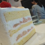 パティスリーヨシノリアサミ - 桃のショート