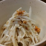 魚幸 - ホタテと大根のサラダ