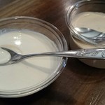 くえろ・くえら - コーヒーゼリー。ほうじ茶のムース
      