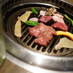 Yakiniku Shubou Mizubashou - 焼くべし焼くべし！