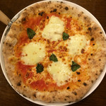 石窯ピザ Manten - マルゲリータ600円