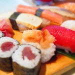Sushi Hokkaido Sachi - にぎり盛り合わせ