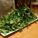 ビストロ シン 2 - 【2016年7月】ルッコラ・クレソン・パクチー3種盛り：950円