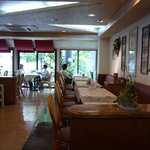 ベルン - ☆店内は広々していますぅー(^_-)-☆☆