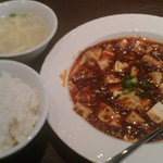 新香楼　麻婆豆腐セット