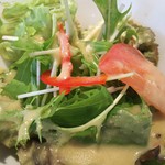 ナポリの食卓 パスタとピッツァ - サラダ