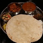 インド食堂 チャラカラ - 【H28.7.24】ライスとチャパティの「どちらもセット」。