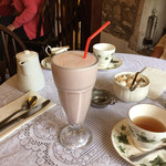 The Bridge Tea Rooms - ストロベリーシェイク