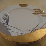 トゥ・ラ・ジョア - １０月　中秋の名月時期専用の特注月見皿（金とプラチナ