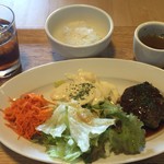 meguri 石畳茶屋 - ジューシーハンバーグランチセット　1300円+税