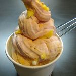 HiMaWaRi - いちごとマンゴーブレンド
            ミルクソフトクリーム