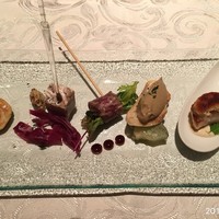 DINING 六区 - フィンガーフードを適当に出して頂きました。