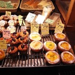 バックシュトゥーベ ツオップ - パンの花園一部