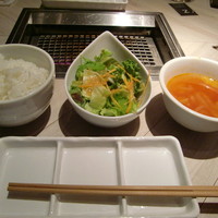 代官山焼肉 kintan - ご飯・サラダ・スープはお代り自由