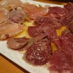 ビストロ シン 2 - 鶏レバーのカルパッチョ・大山鶏のタタキ合い盛り