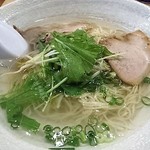 揚子江ラーメン 林記 - 揚子江ラーメンアップシンプルで美味い。