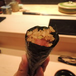 鮨 とかみ -  鮪突先の手巻き寿司2016.7